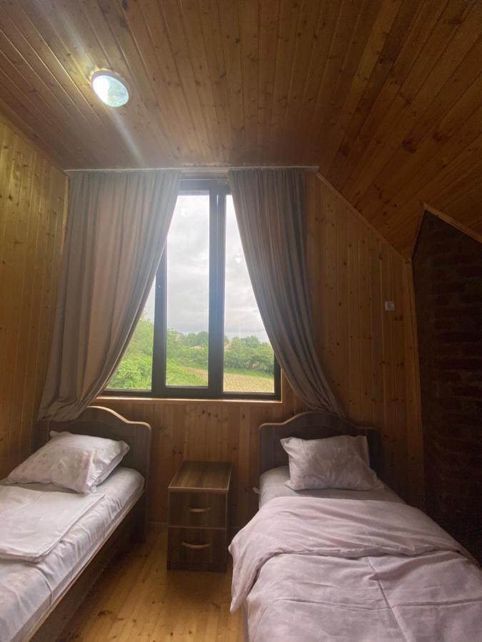 Kirta Hotel Gordi Eksteriør billede